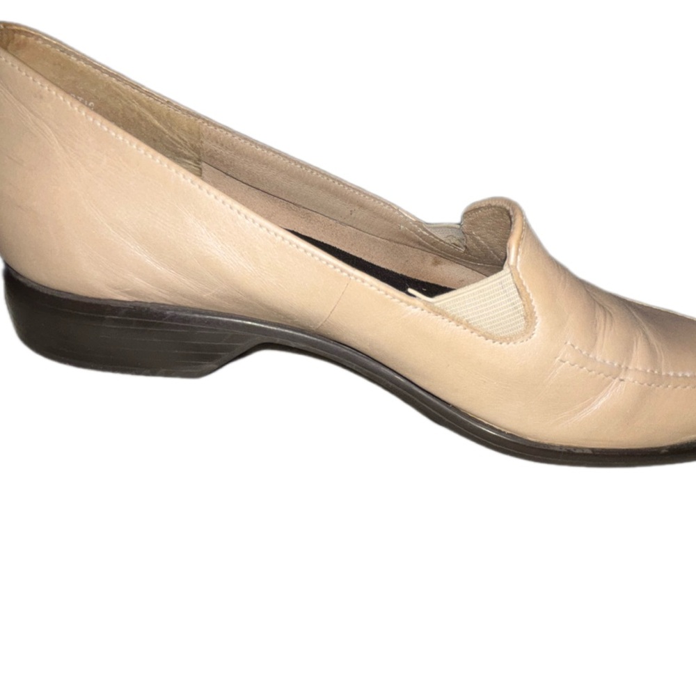 Munro American Comfort Loafers Shock-Absorbing Heels Oyster Pearl Women’s 5